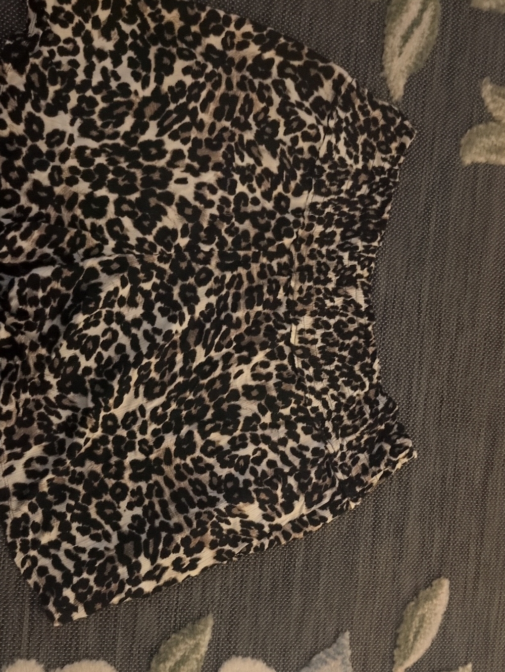 Leopard Print Elastic Waist Shorts - Black & Cream